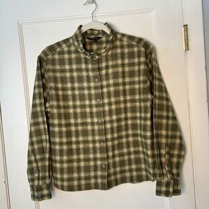 Women's Banana Republic green plaid ruffle sleeve flannel shirt wool cabincore